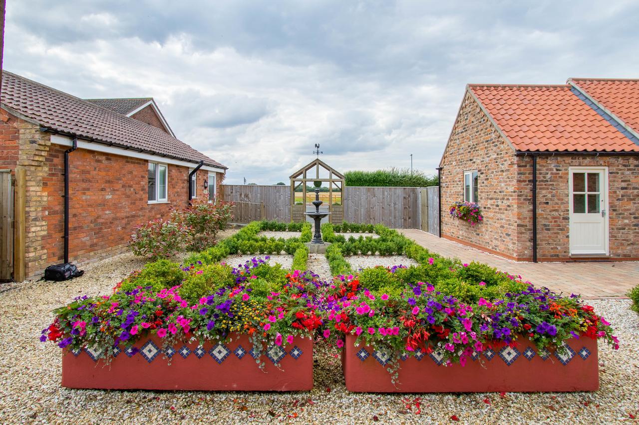 Meals Farm - Courtyard Room North Somercotes Exterior photo
